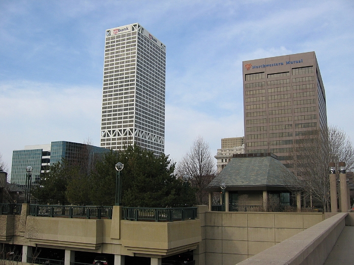 02 Milwaukee downtown.JPG